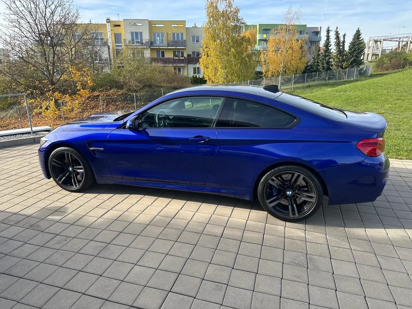 Sportovní BMW M4 připravené na individuální trénink